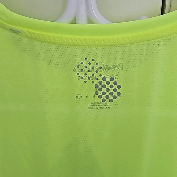 Reebok Man's shirt - Picture 6 of 6